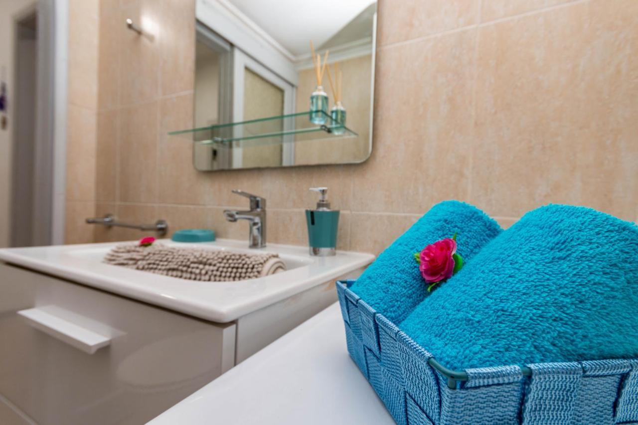 Serenity Yumbo - Europa Appartment 2Min Yumbo - 5Min From Beach - Wifi Free - Air Conditioner - Private Services - Free Welcome Book - Cohote Conserjeria Gran Canaria Playa del Inglés Kültér fotó